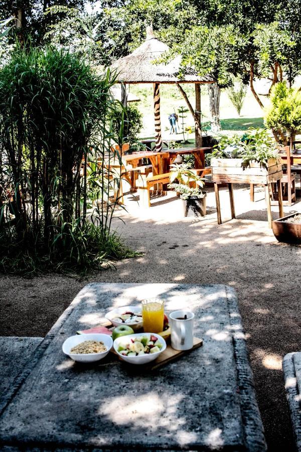 Хостел Lebo'S Soweto Backpackers Екстер'єр фото