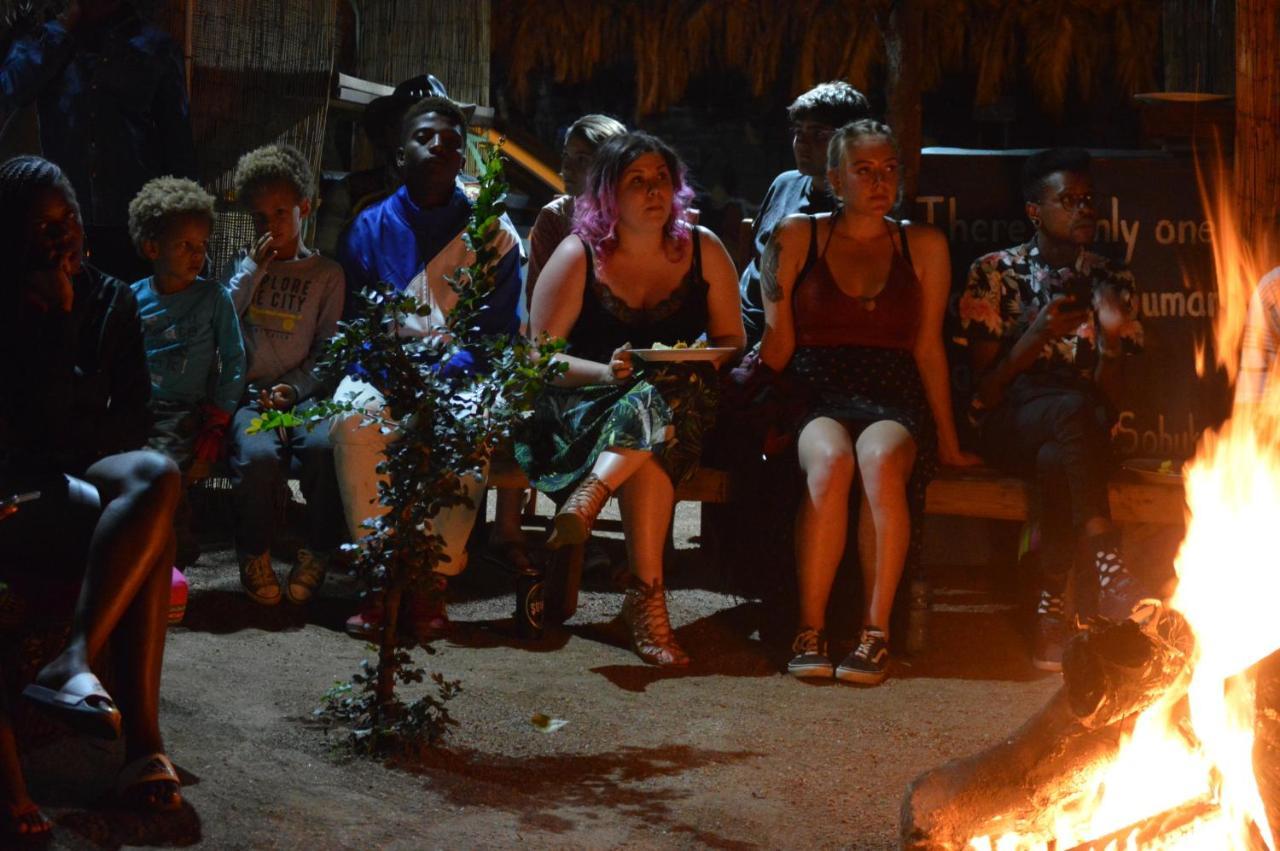 Хостел Lebo'S Soweto Backpackers Екстер'єр фото