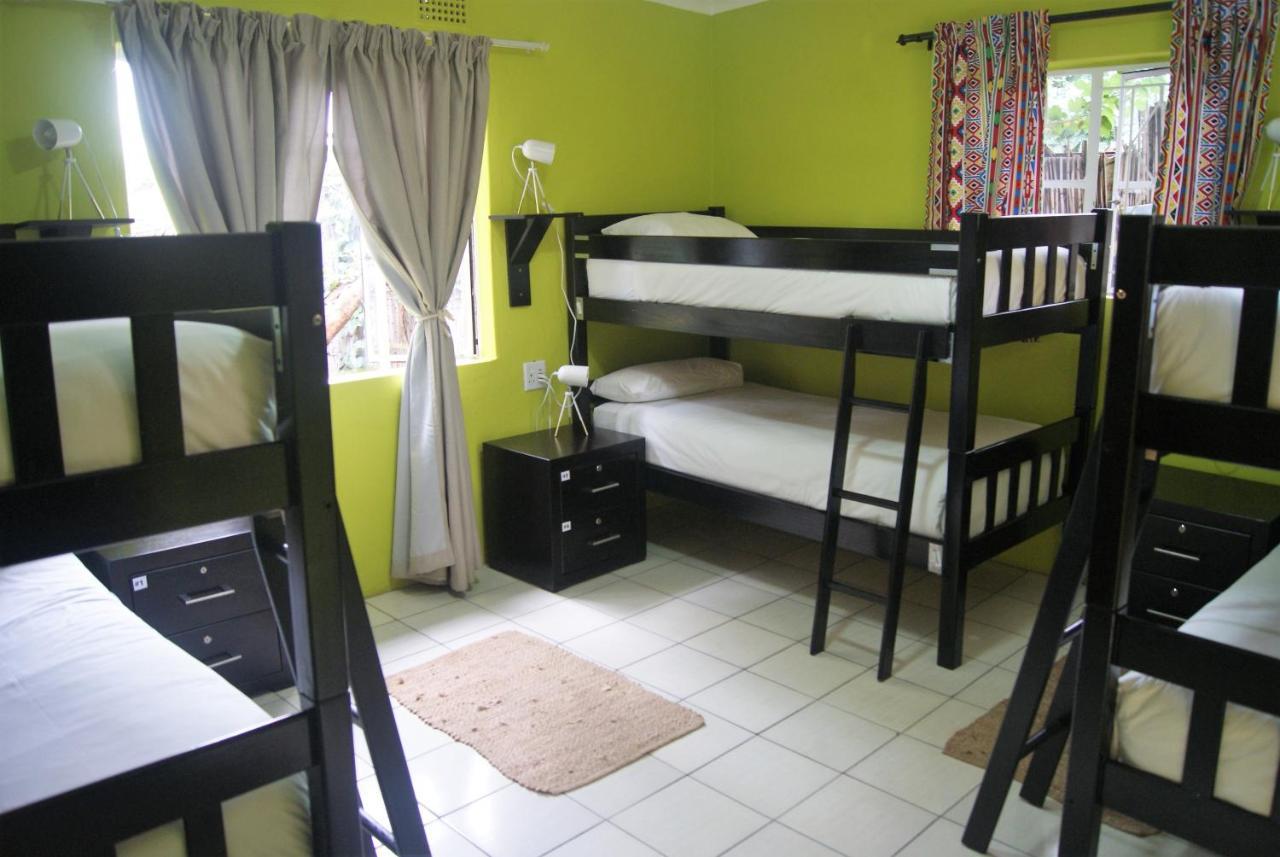 Хостел Lebo'S Soweto Backpackers Екстер'єр фото