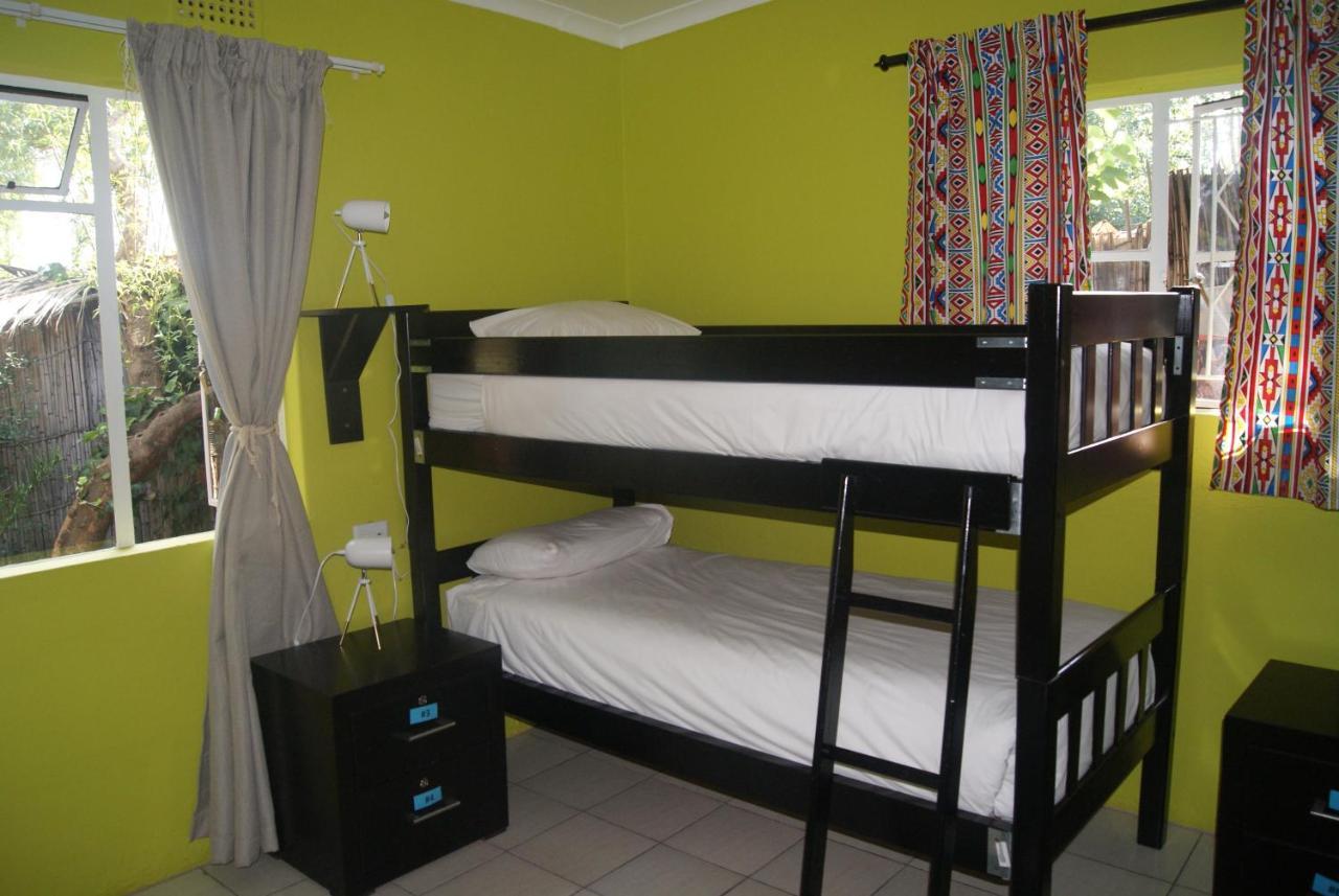 Хостел Lebo'S Soweto Backpackers Екстер'єр фото